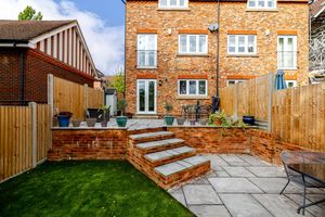 St. Denys Close